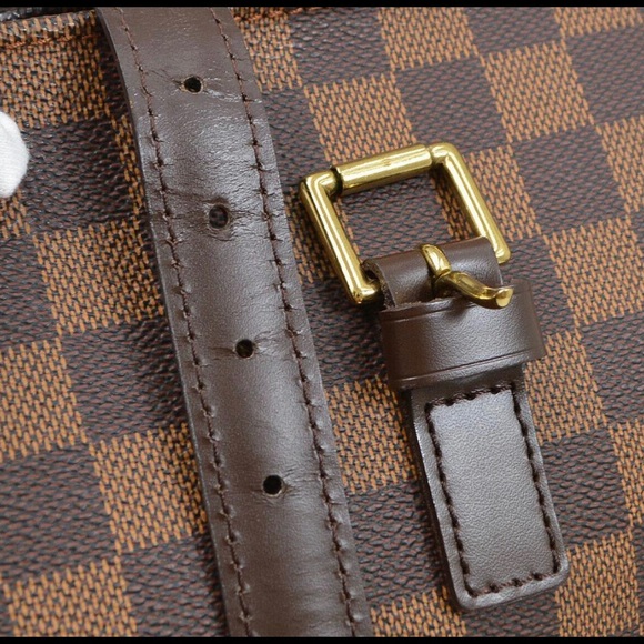 Authentic LV Chelsea HANDBAG - Picture 4 of 16